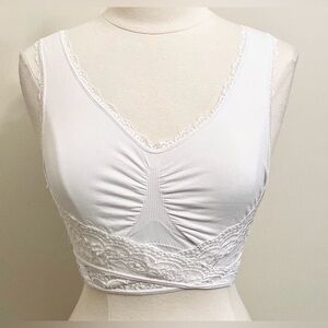 White Lace Front Criss Cross Side Buckle Stretch Wireless Seamless Bra Size L